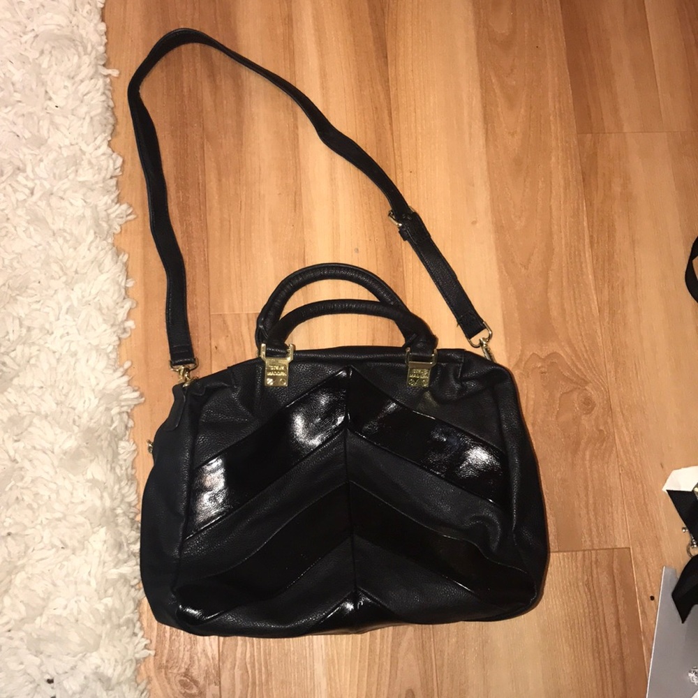 Steve Madden black purse/cross body